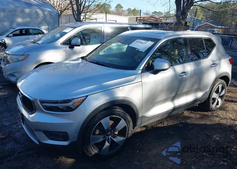 2019 Volvo Xc40 T5 Momentum/T5 R-Design from USA, damaged, VIN YV4162XZ2K2007667